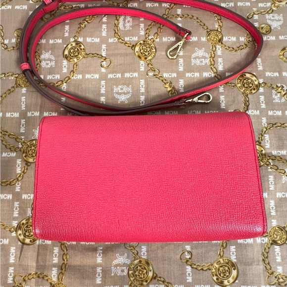 MCM Pink Envelope 2-Way Crossbody/Clutch W/COA (A406) - Picture 12 of 17